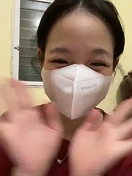 Snapshot of minmin2kk5 chatting on 10.11.25 minmin2kk5 online show from 10.11.25