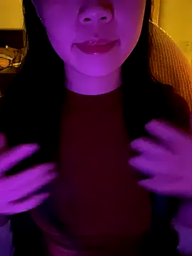 Snapshot of minmin2kk5 chatting on 11.02.25 minmin2kk5 online show from 11.02.25