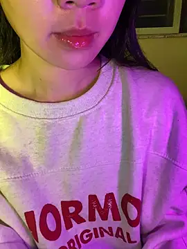 minmin2kk5 online show from 12.14.25