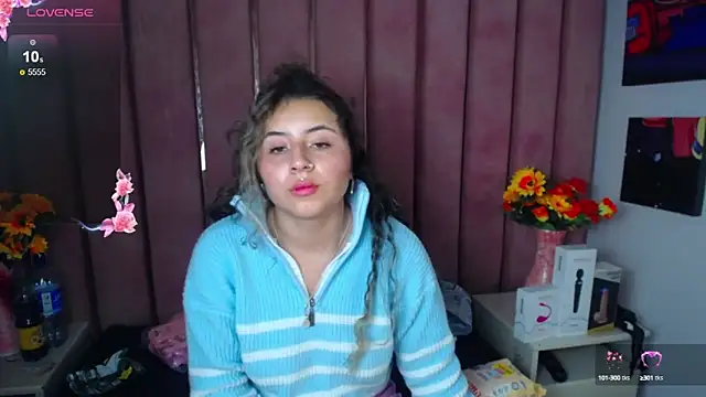 Snapshot of celeste_blue69 chatting on 02.12.25 celeste blue69 online show from 02.12.25