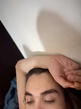 Snapshot of saracaball_ chatting on 11.09.25 saracaball online show from 11.09.25