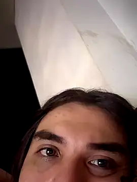 Snapshot of saracaball_ chatting on 11.19.25 saracaball online show from 11.19.25