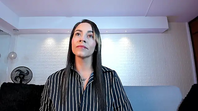 violet scott online show from 11.19.25