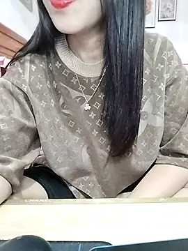 cream1299 online show from 10.23.25