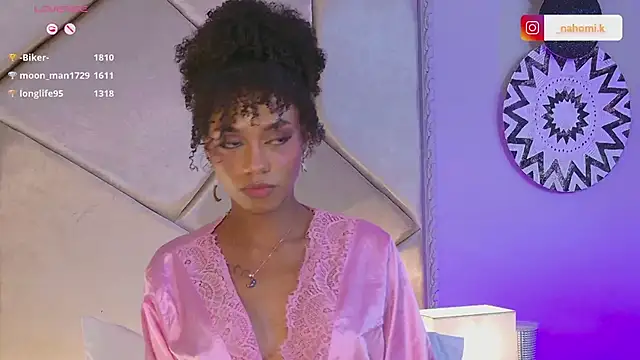 Nahomi King online show from 02.22.25