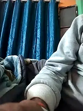 Snapshot of ALWAYSHORNYDADDY chatting on 01.15.25 ALWAYSHORNYDADDY online show from 01.15.25