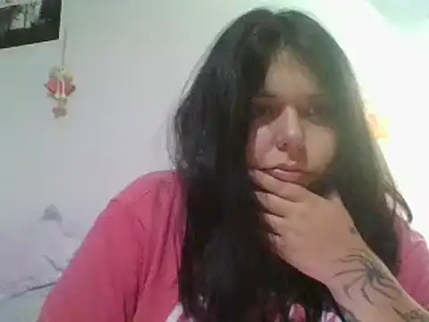 Snapshot of scarletttlove chatting on 03.22.26 scarletttlove online show from 03.22.26