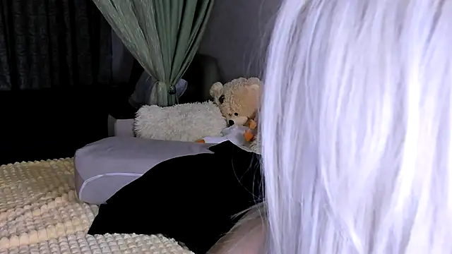 Snapshot of Sweeet_Barbie chatting on 11.27.25 Sweeet Barbie online show from 11.27.25