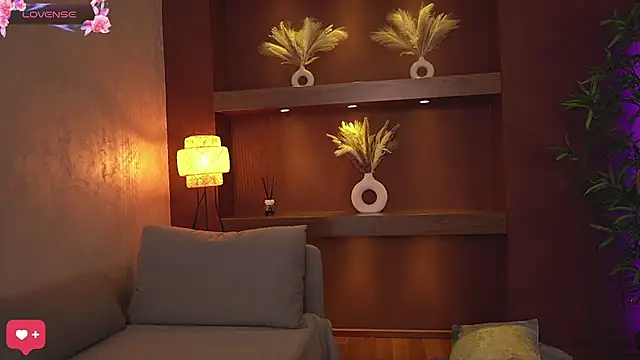 Snapshot of JustinneJade chatting on 03.11.25 JustinneJade online show from 03.11.25