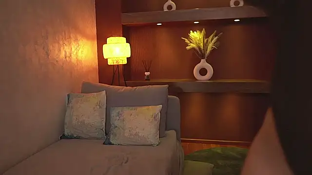 Snapshot of JustinneJade chatting on 03.20.25 JustinneJade online show from 03.20.25