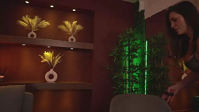 Snapshot of JustinneJade chatting on 03.21.25 JustinneJade online show from 03.21.25