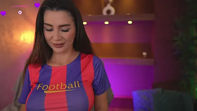 Snapshot of JustinneJade chatting on 10.16.25 JustinneJade online show from 10.16.25