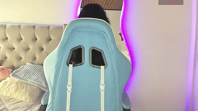 Snapshot of Violet_Rost chatting on 12.12.24 Violet Rost online show from 12.12.24