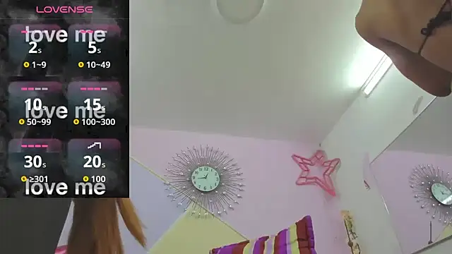 Snapshot of Tiffany_Valentine15 chatting on 10.31.25 Tiffany Valentine15 online show from 10.31.25