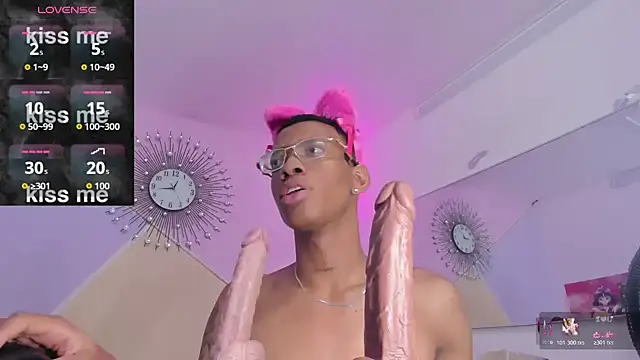 Snapshot of Tiffany_Valentine15 chatting on 11.15.25 Tiffany Valentine15 online show from 11.15.25