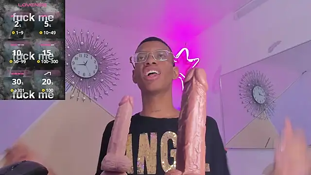 Snapshot of Tiffany_Valentine15 chatting on 11.27.25 Tiffany Valentine15 online show from 11.27.25