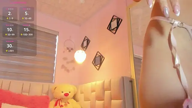 Snapshot of blair___mester chatting on 11.22.25 blair mester online show from 11.22.25