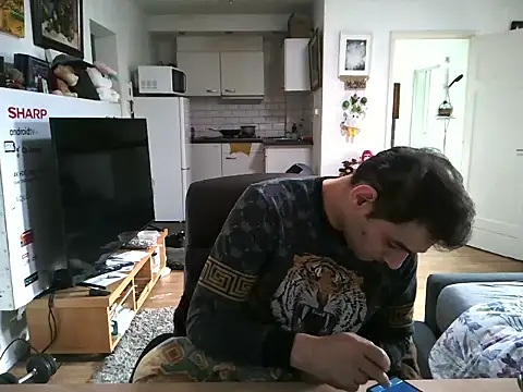 Snapshot of mihaimichael chatting on 12.22.25 mihaimichael online show from 12.22.25