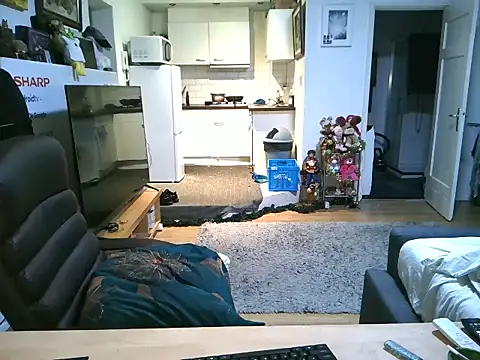 Snapshot of mihaimichael chatting on 01.07.26 mihaimichael online show from 01.07.26