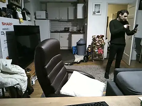 Snapshot of mihaimichael chatting on 01.14.26 mihaimichael online show from 01.14.26