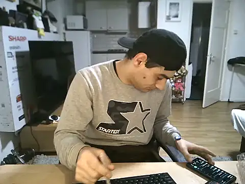 Snapshot of mihaimichael chatting on 01.18.26 mihaimichael online show from 01.18.26