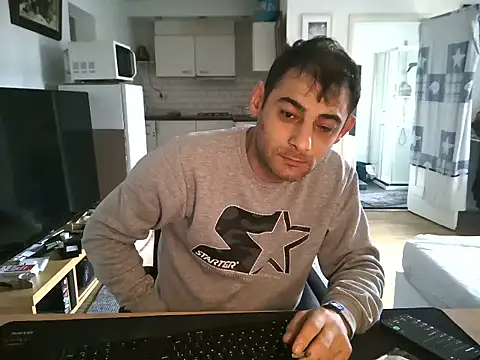 Snapshot of mihaimichael chatting on 06.03.26 mihaimichael online show from 06.03.26