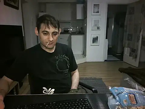 Snapshot of mihaimichael chatting on 06.18.26 mihaimichael online show from 06.18.26
