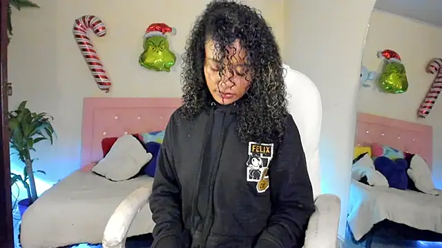 keyla roberts777 online show from 12.27.24