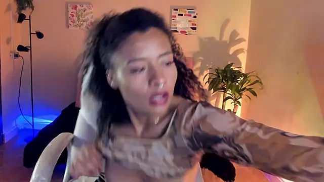 keyla roberts777 online show from 02.26.25