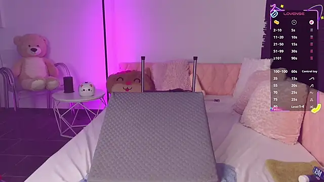 nora the strange online show from 08.07.26