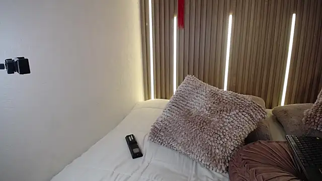 Tayzon Foxxx online show from 03.12.26