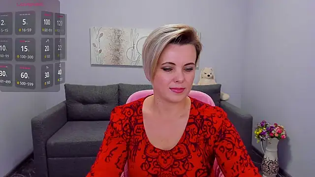 Julia Wilsone online show from 11.08.25