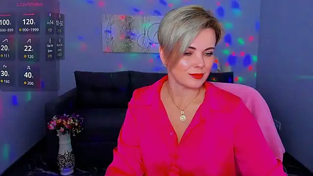 Julia Wilsone online show from 12.05.25