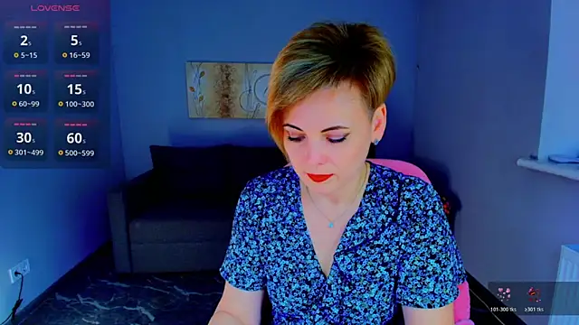 Julia Wilsone online show from 03.12.26