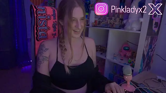 Pinkyladyxxx online show from 01.11.26