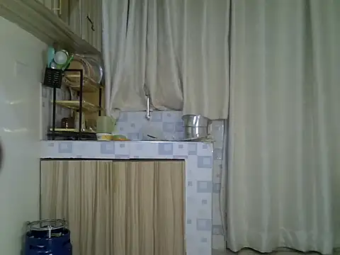 Snapshot of jeyberrie chatting on 09.27.25 jeyberrie online show from 09.27.25