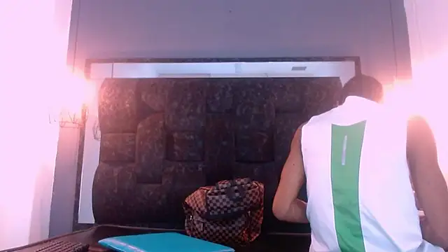 Jose Smoke online show from 02.23.25