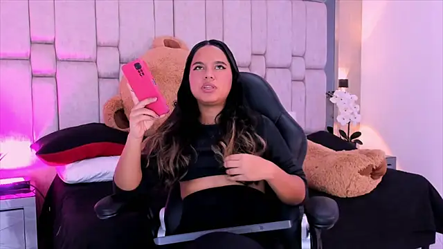 Marilyn-Cooper online show from 12.12.24