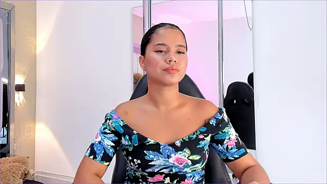 Marilyn-Cooper online show from 01.30.25