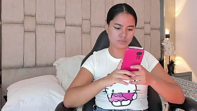 Marilyn-Cooper online show from 02.26.25