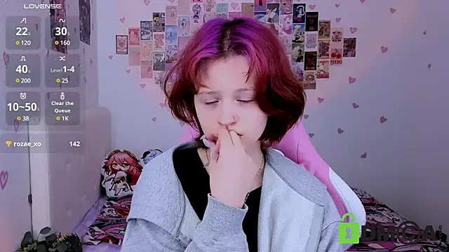 Snapshot of Alina_Mills chatting on 12.04.24 Alina Mills online show from 12.04.24