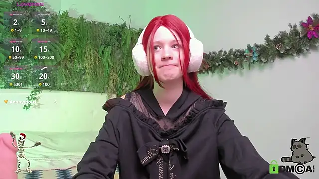 Snapshot of Alina_Mills chatting on 12.24.24 Alina Mills online show from 12.24.24