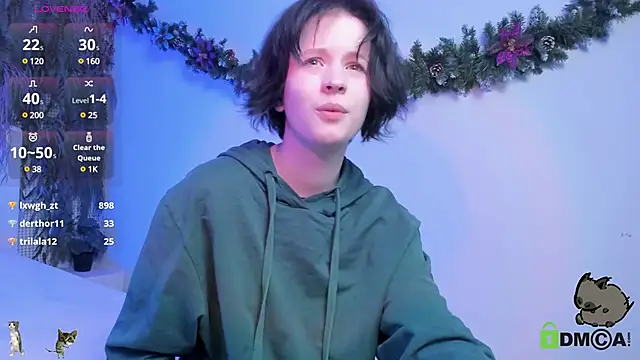 Snapshot of Alina_Mills chatting on 12.27.24 Alina Mills online show from 12.27.24