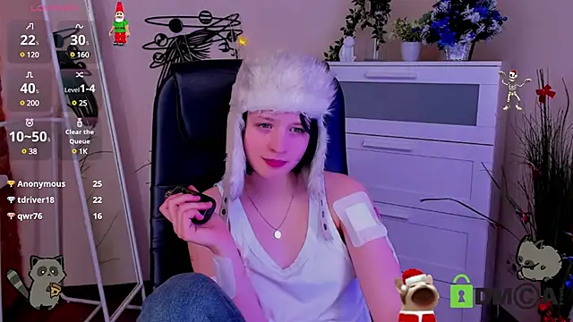 Snapshot of Alina_Mills chatting on 12.30.24 Alina Mills online show from 12.30.24