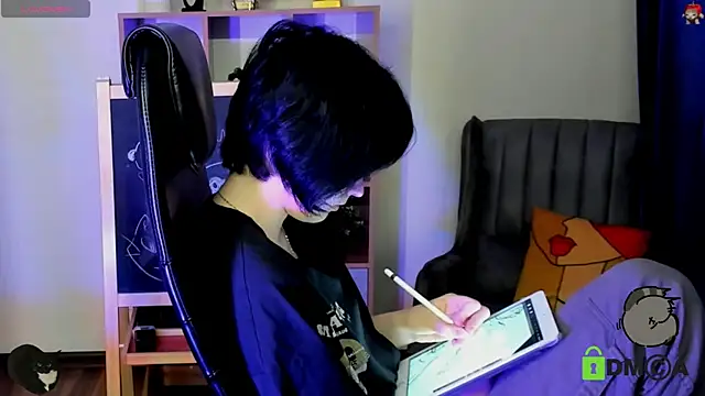 Snapshot of Alina_Mills chatting on 01.03.25 Alina Mills online show from 01.03.25