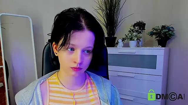 Snapshot of Alina_Mills chatting on 01.16.25 Alina Mills online show from 01.16.25