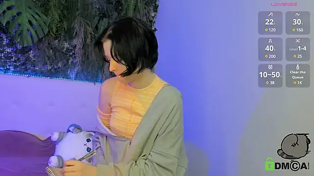 Snapshot of Alina_Mills chatting on 01.25.25 Alina Mills online show from 01.25.25