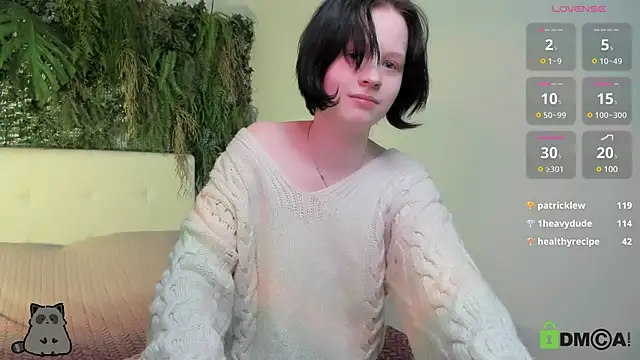 Snapshot of Alina_Mills chatting on 01.31.25 Alina Mills online show from 01.31.25