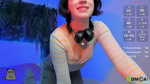 Snapshot of Alina_Mills chatting on 02.06.25 Alina Mills online show from 02.06.25