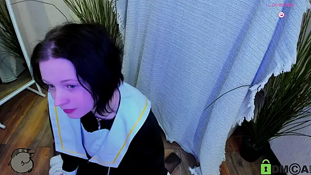 Snapshot of Alina_Mills chatting on 03.11.25 Alina Mills online show from 03.11.25